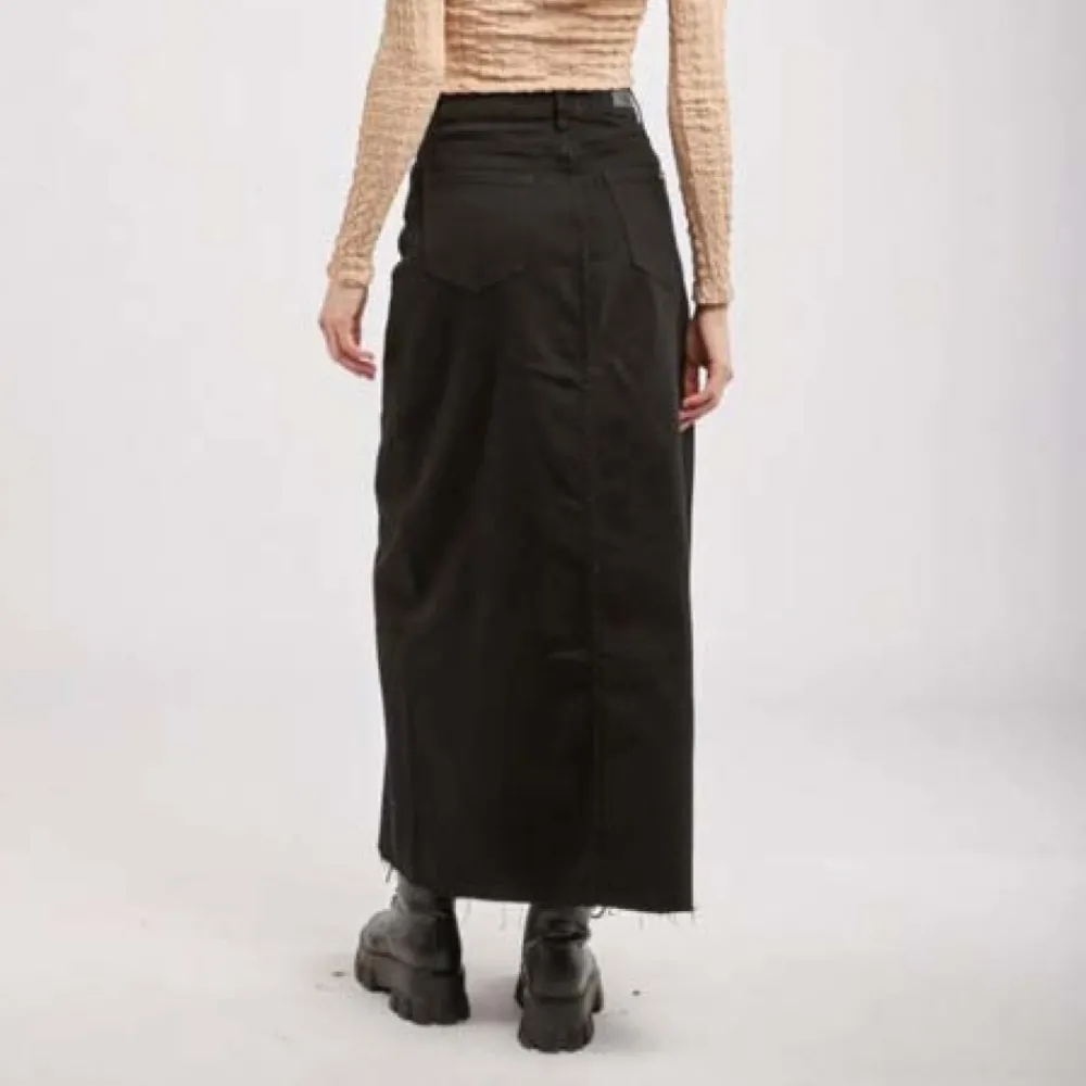 Flash Sale * Denim Slit Skirt - Black Antal