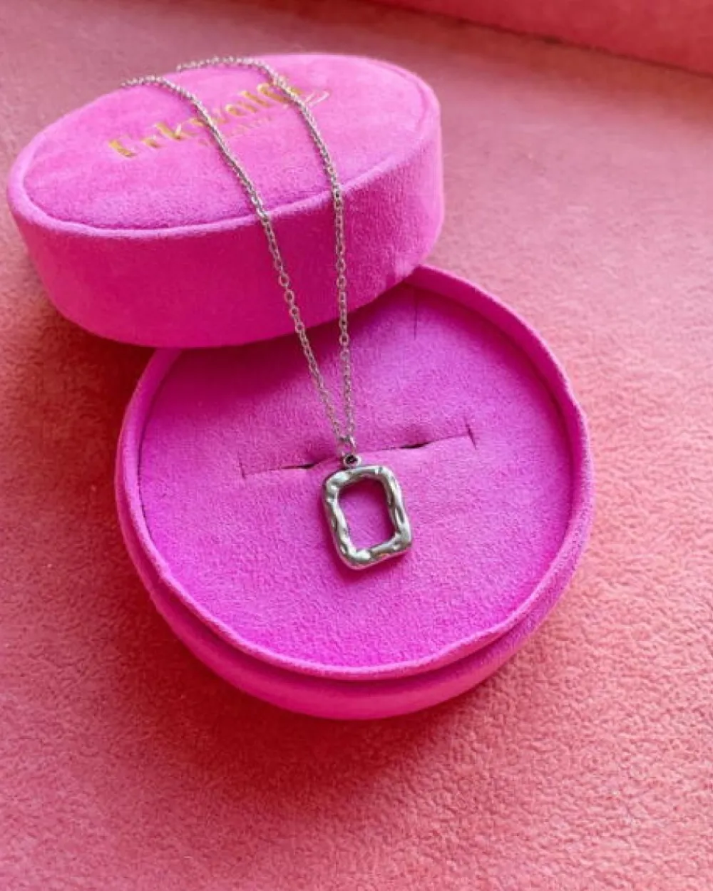 Shop frkwolff Jewelry Big Square Necklace - Silver Antal
